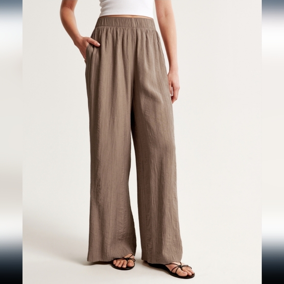 Abercrombie & Fitch Ceinkle High Rise Pants - Picture 2 of 8